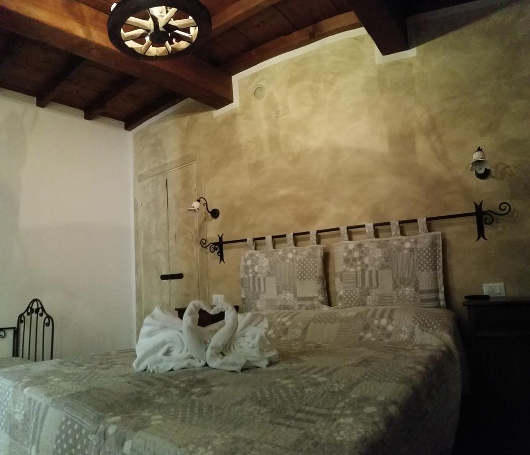 Roncoferraro La Casa Delle Rondini B&B 외부 사진