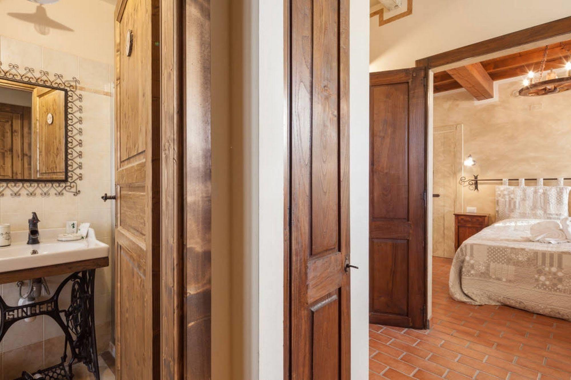 Roncoferraro La Casa Delle Rondini B&B 외부 사진