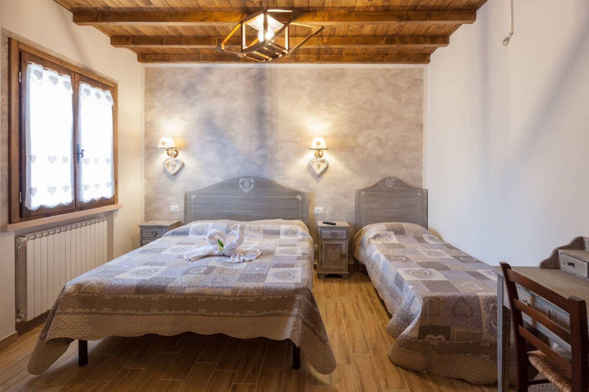 Roncoferraro La Casa Delle Rondini B&B 외부 사진