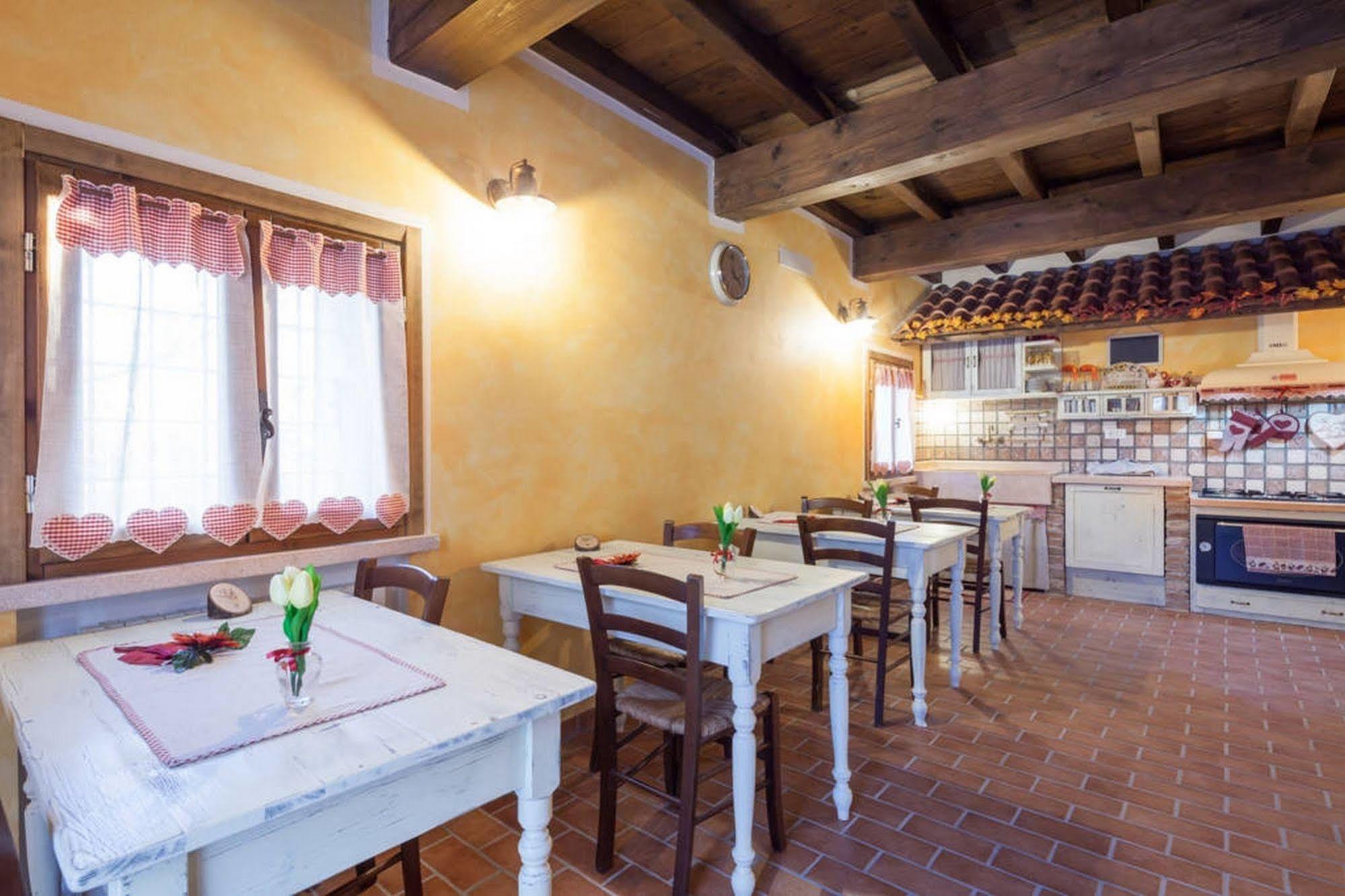 Roncoferraro La Casa Delle Rondini B&B 외부 사진