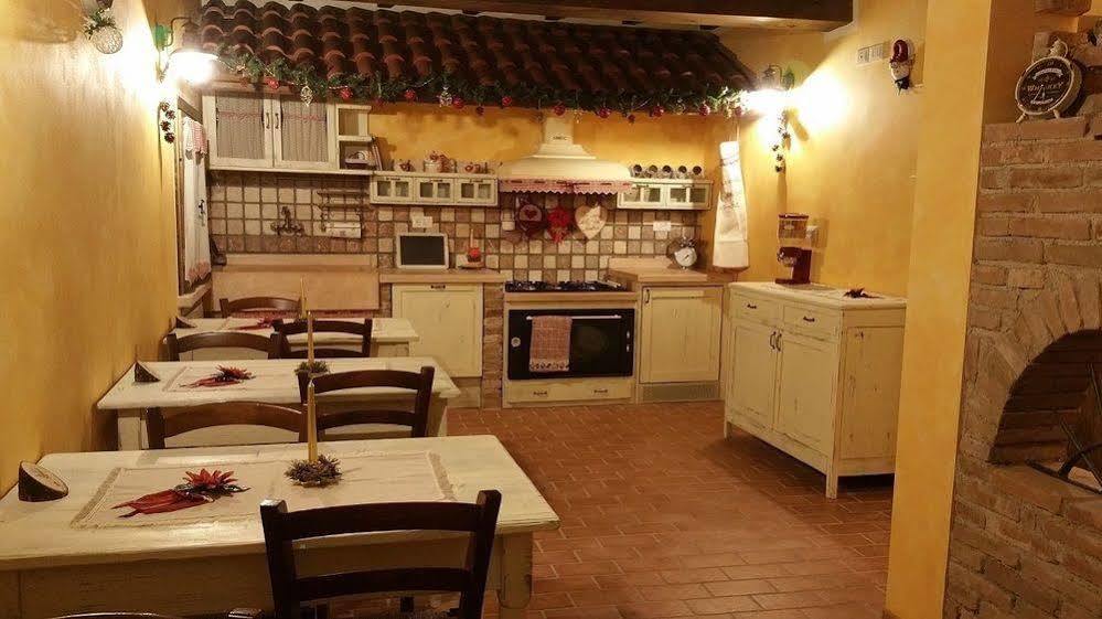 Roncoferraro La Casa Delle Rondini B&B 외부 사진